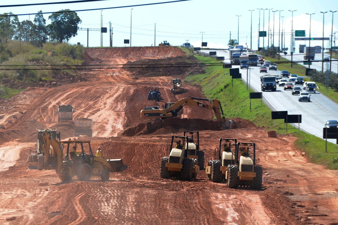 12 dos 14 indicadores de infraestrutura têm alta no primeiro semestre do ano