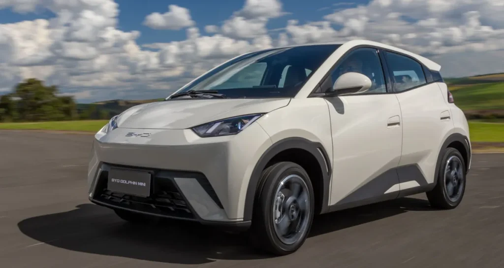 Carro elétrico é o mais vendido no varejo pela primeira vez no Brasil